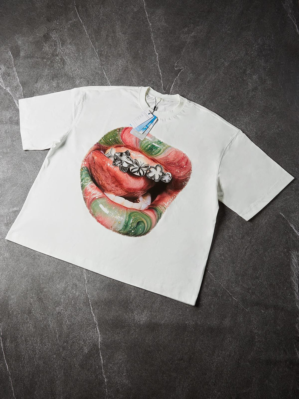 Mermer Dudak Grillz Beyaz Unisex Tişört