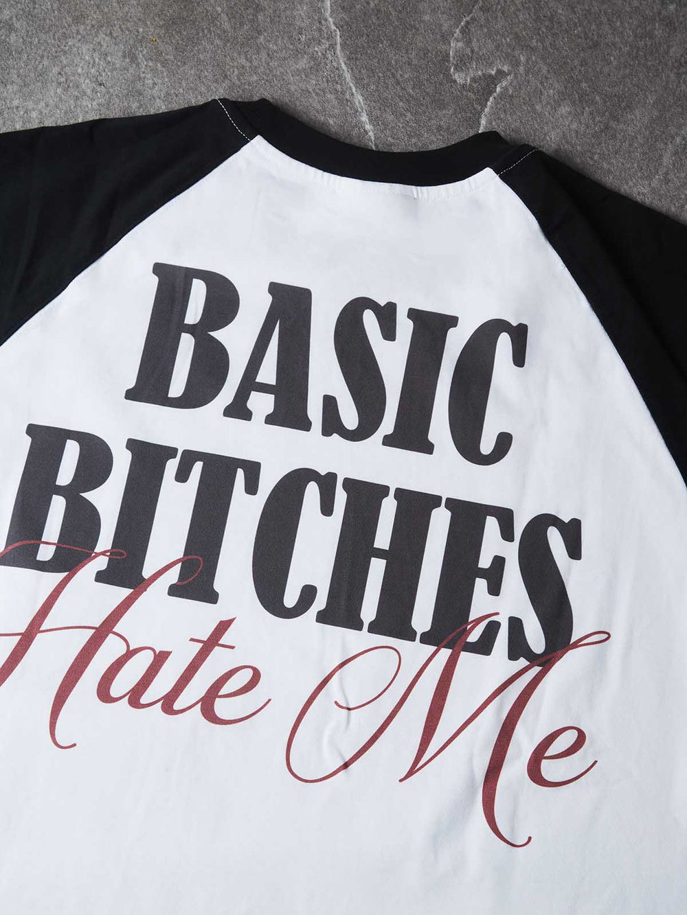 Basic bitches hate me! Unisex Uzun Kollu Tişört