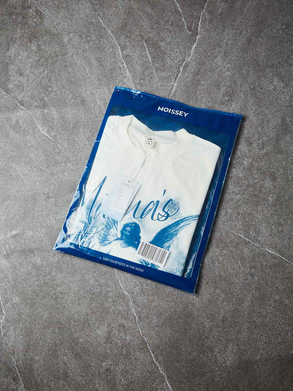 Mama's Got the Watch Unisex Tişört