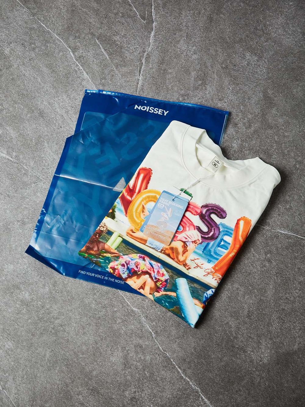 Pool Side Mania Unisex Tişört