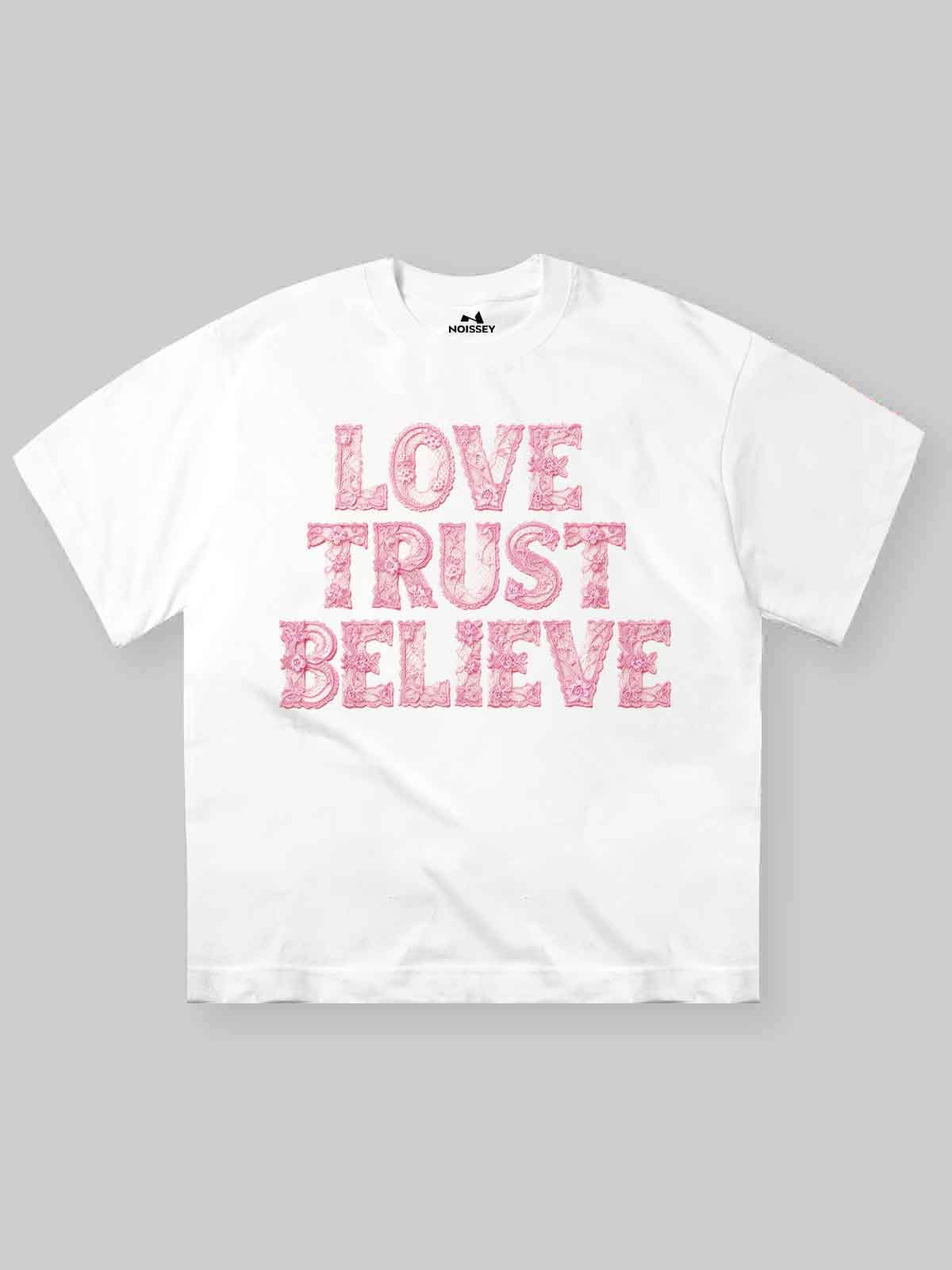 Lace Romance Unisex Tişört