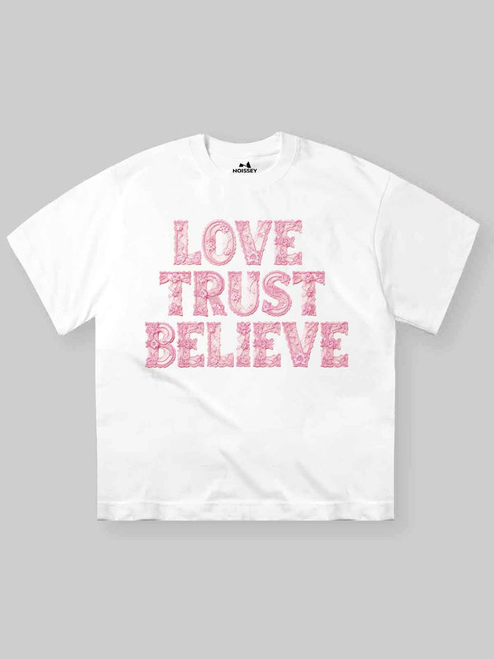 Lace Romance Unisex Tişört