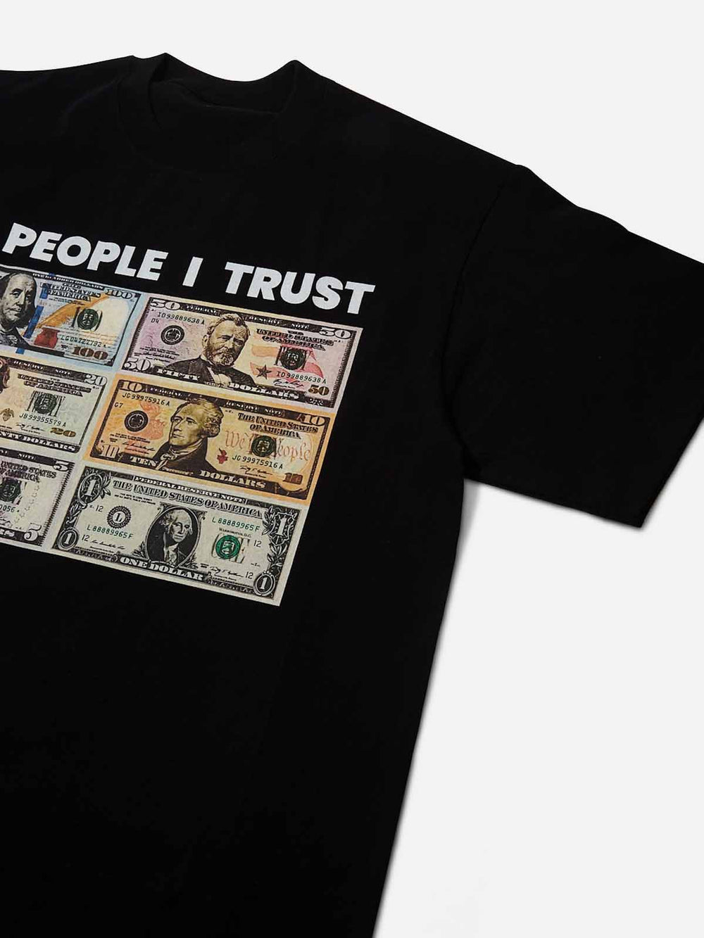 6 People I Trust Unisex Tişört