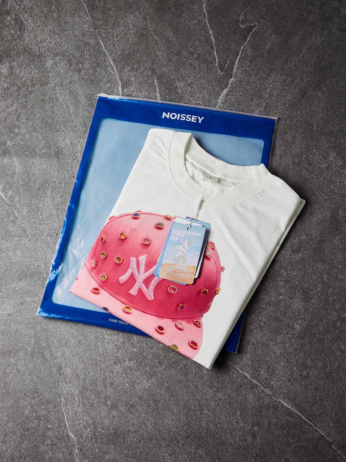 Pink Diamond-Hat Girl Beyaz Unisex Tişört