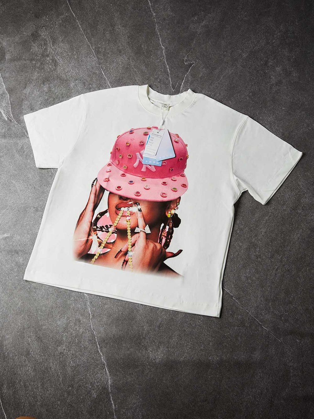 Pink Diamond-Hat Girl Beyaz Unisex Tişört