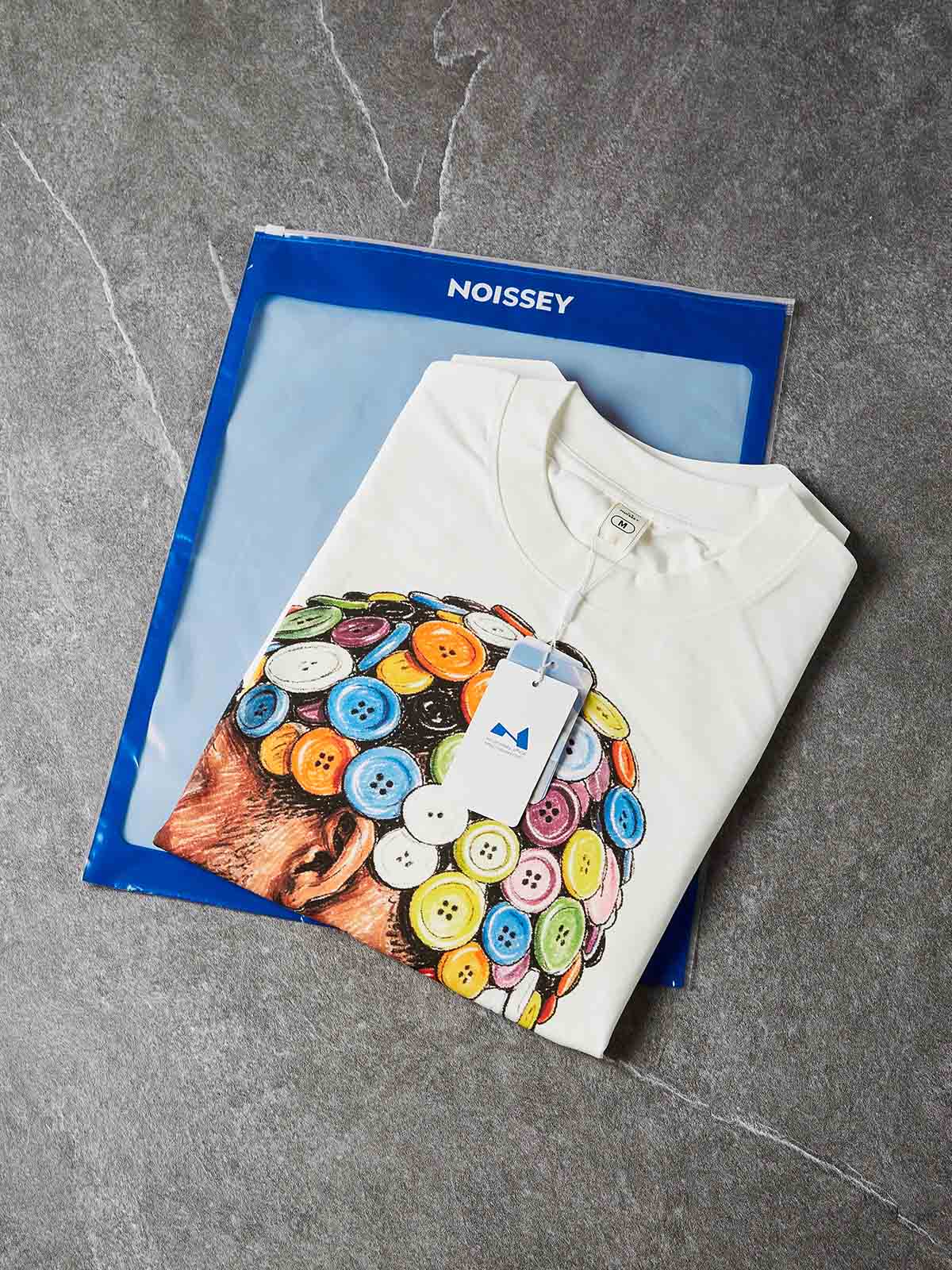 Button Necklace Beyaz Unisex Tişört