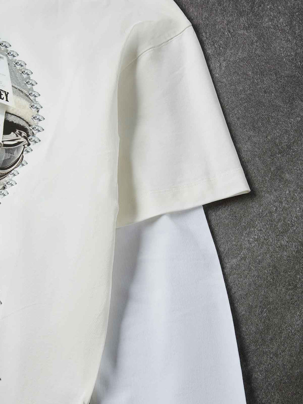 Beyaz Maske Kolaj Unisex Uzun Kollu Tişört