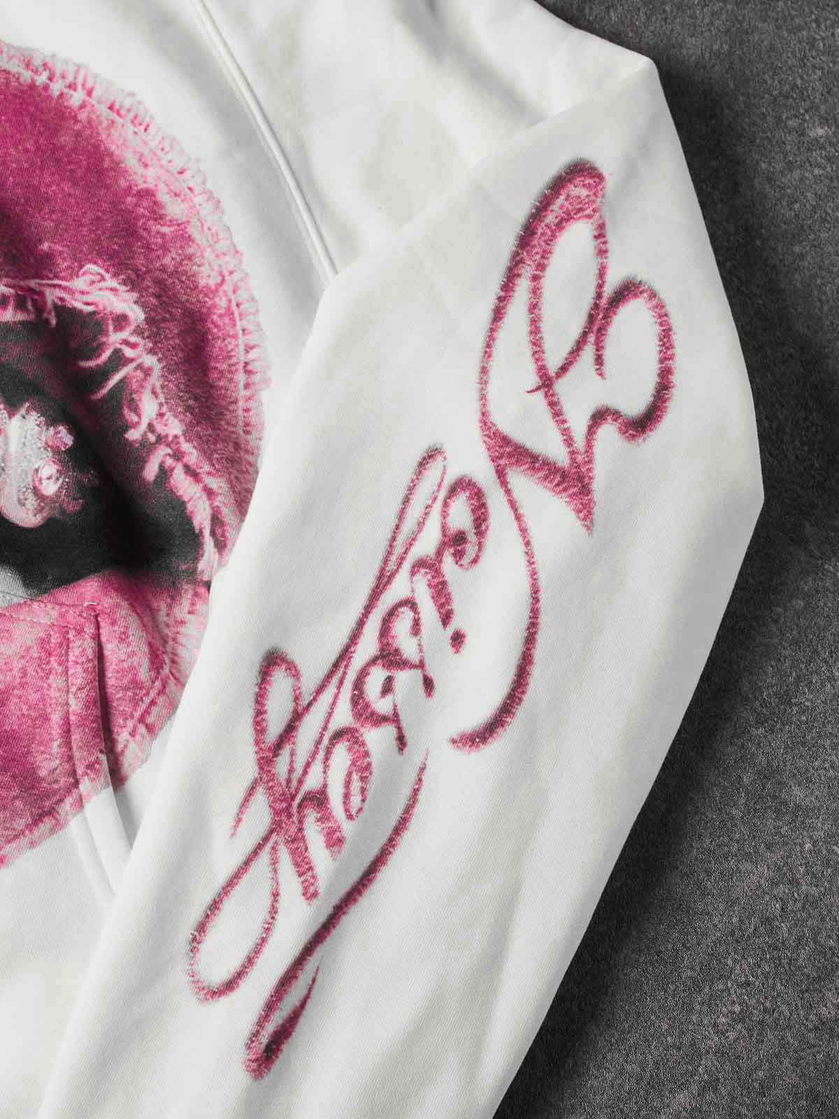 Eskitme Pembe Dudak Beyaz Unisex Fermuarlı Sweatshirt