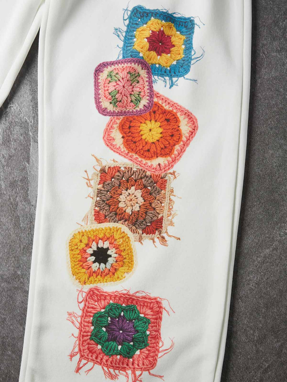 Tığ İşi Kareler Beyaz Unisex Eşofman Altı