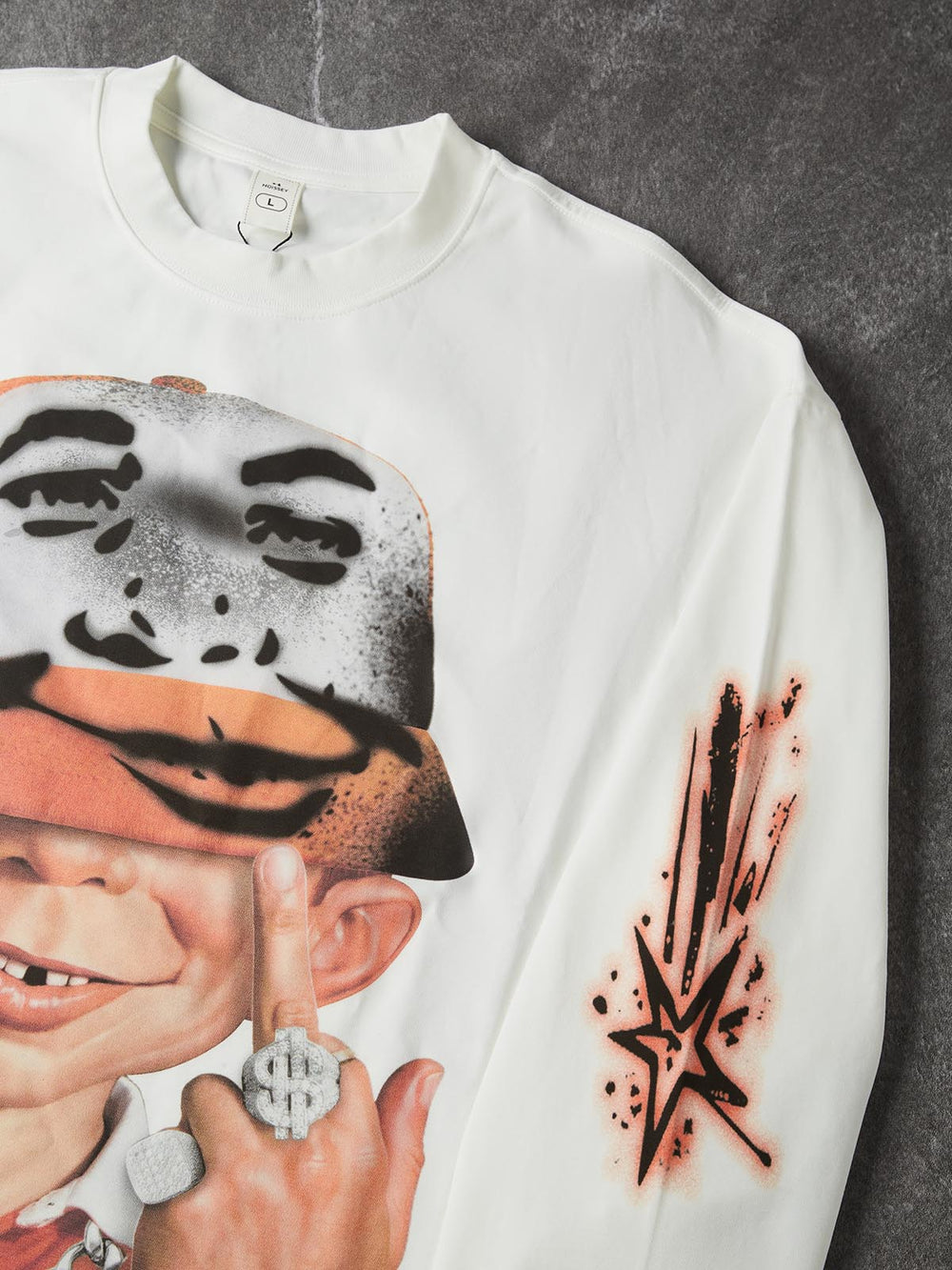 Turuncu Çizgi Karakter Beyaz Unisex Uzun Kollu Tişört