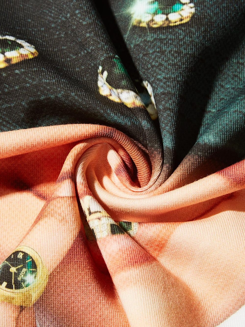 Yeşil Şapkalı Asi Çocuk Unisex Tişört