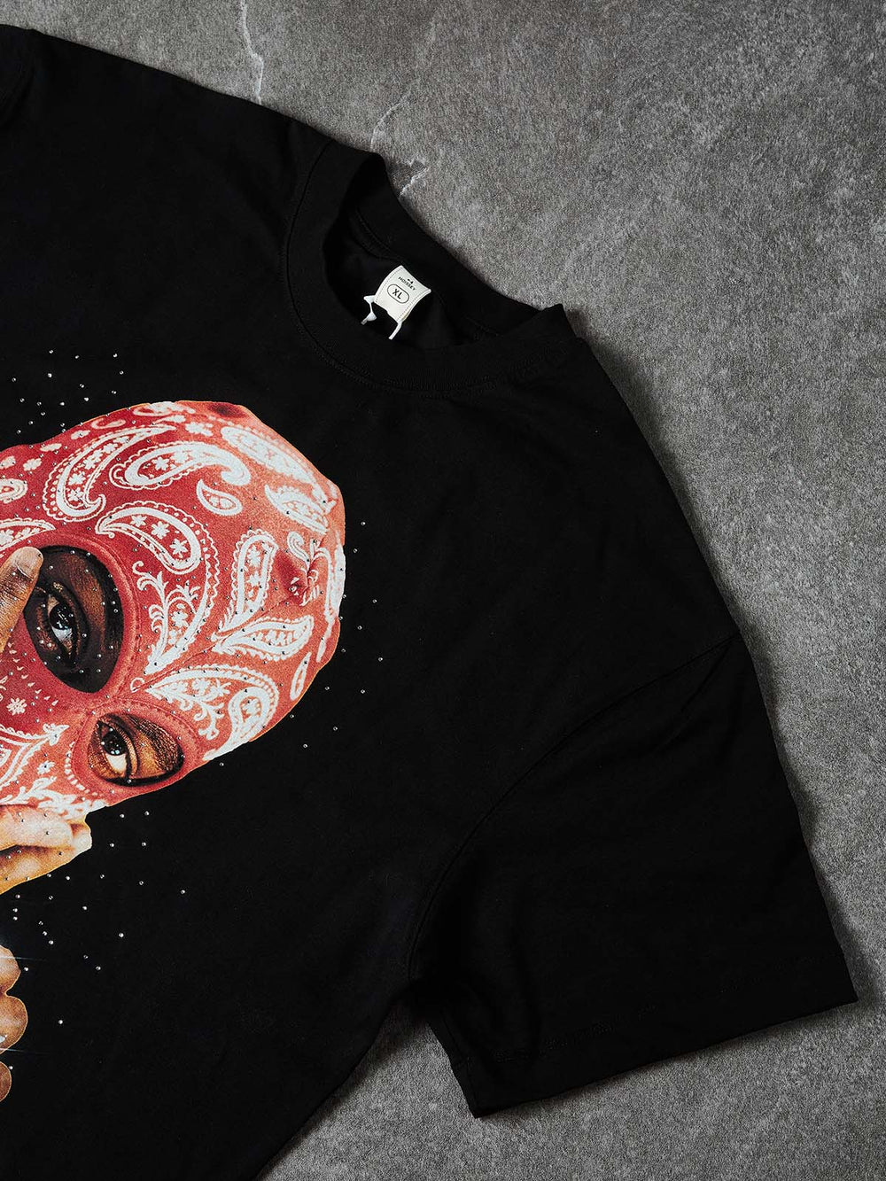 Kırmızı Bandana Maske Siyah Unisex Tişört