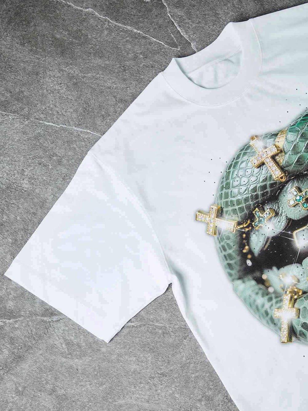 Bronz Snakeskin Haç Unisex Tişört