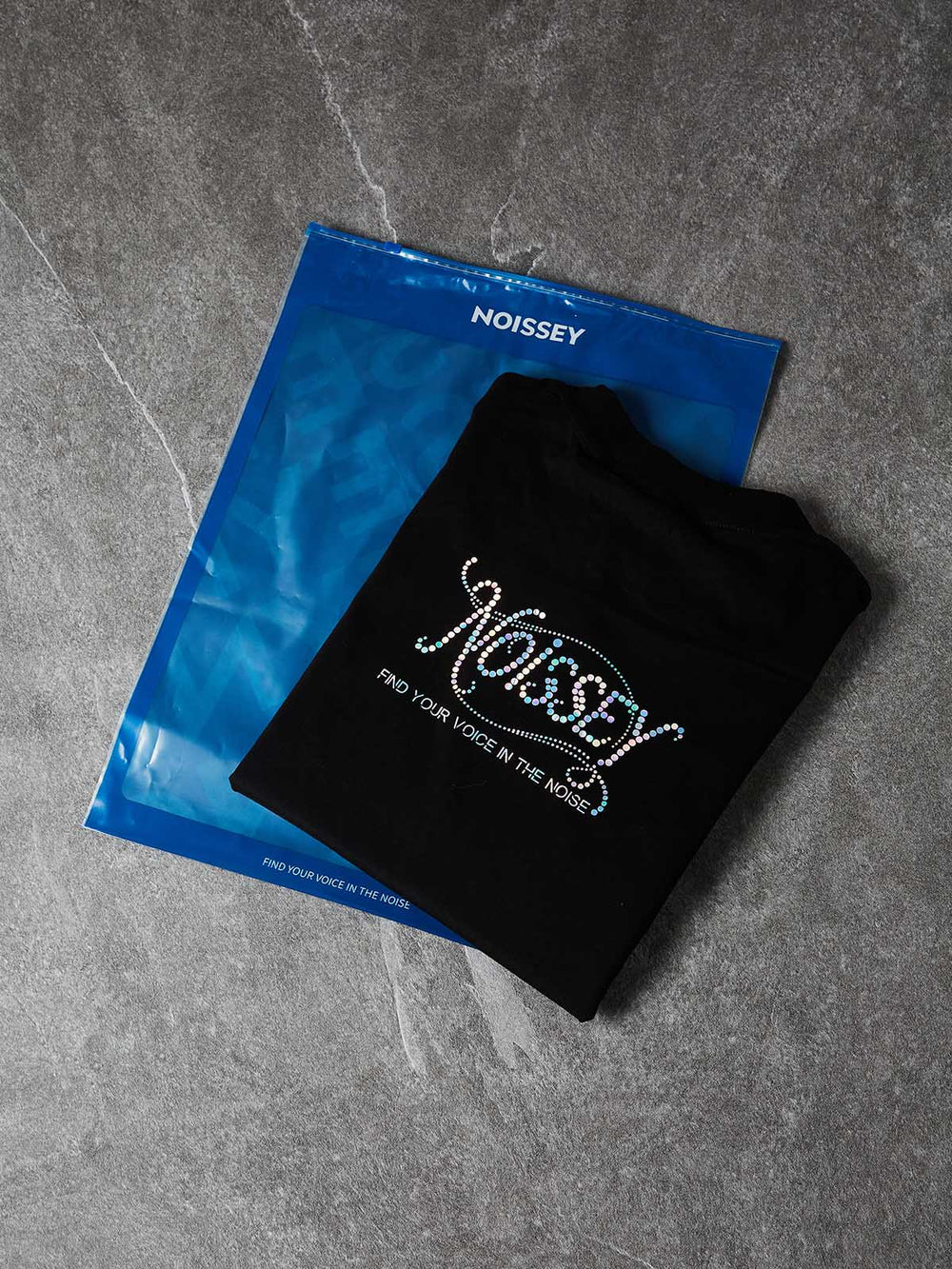 Gümüş Işıltı Logo Unisex Tişört