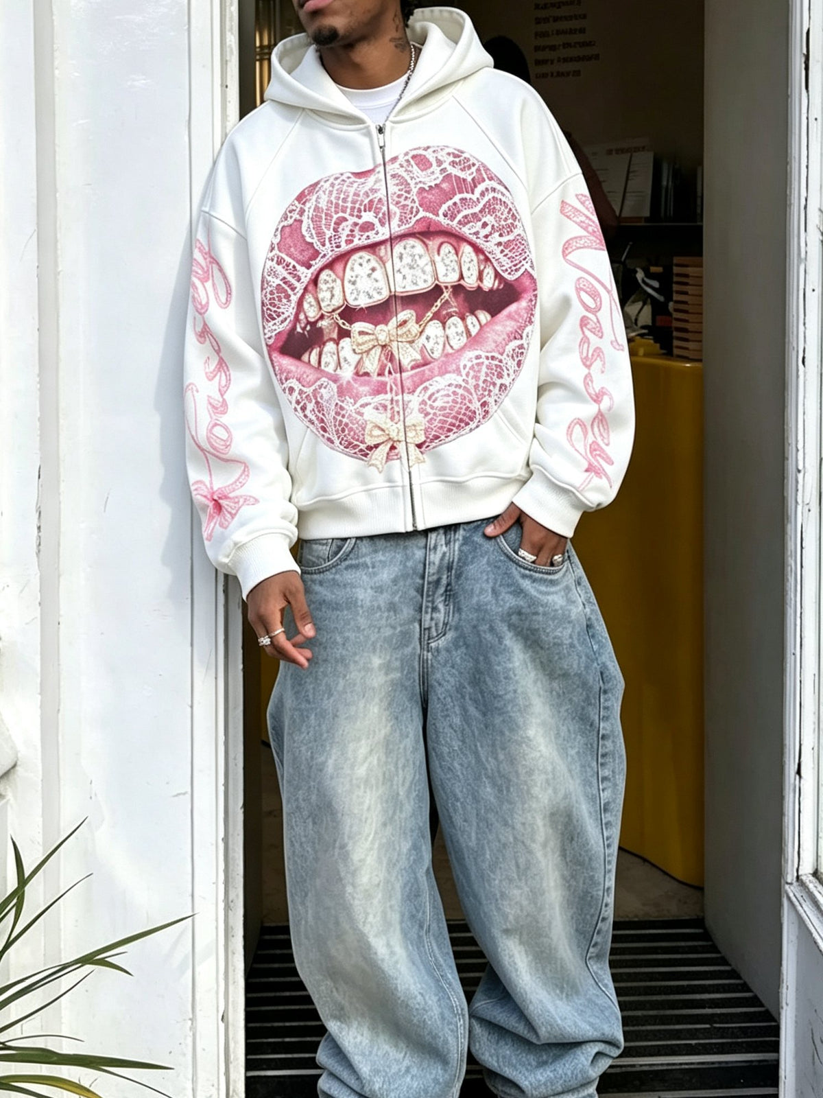 Pembe Fiyonk Dudak Beyaz Unisex Fermuarlı Sweatshirt