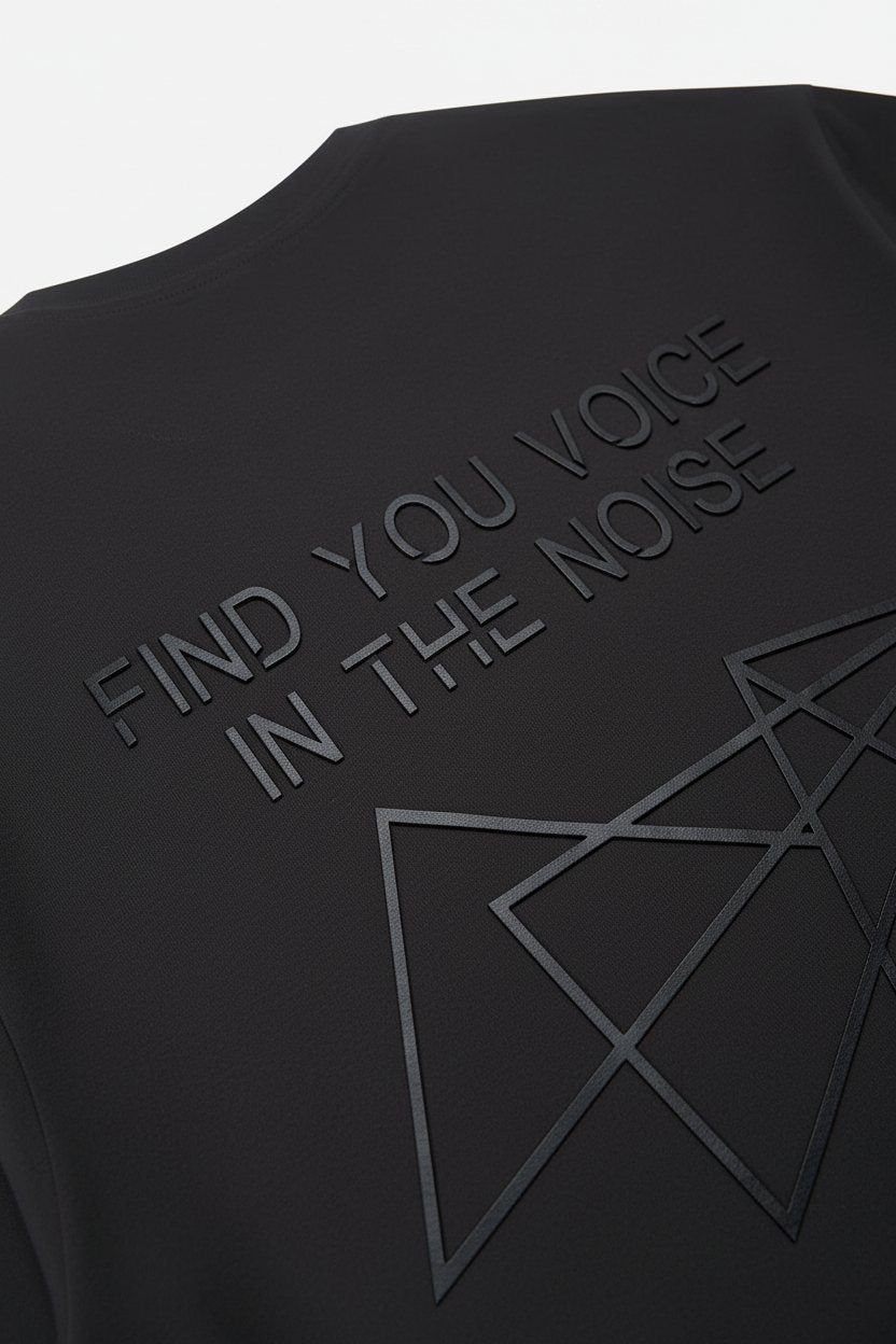 FIND YOU VOICE IN THE NOISE Unisex Tişört